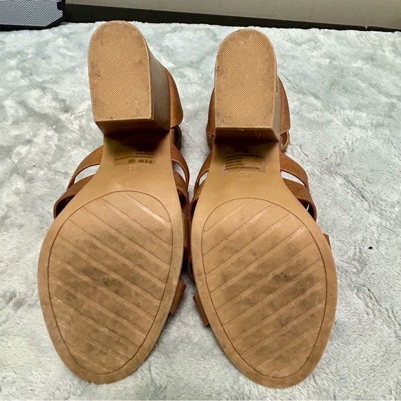 Maurices Sz 9.5 Brown Strappy Block Heel Sandals EUC - Picture 7 of 9
